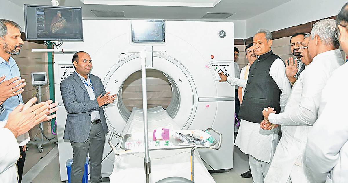 CM GEHLOT APPEALS PRIVATE HOSPITALS TO COOPERATE IN THE RIGHT TO HEALTH BILL